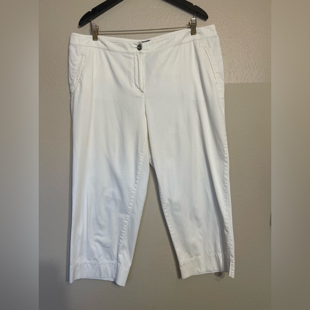 Additions by Chicos White Cropped Pants capri